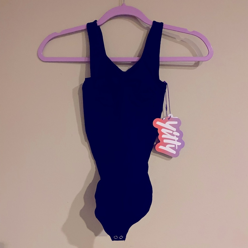 NWT FABLETICS “NITTY” Line set